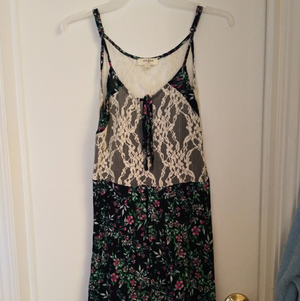 Strap and lace Umgee dress